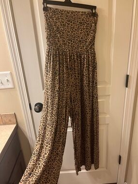 American Eagle Outfitters Leopard Print Strapless Wide-Leg Jumpsuit - Tan/Black